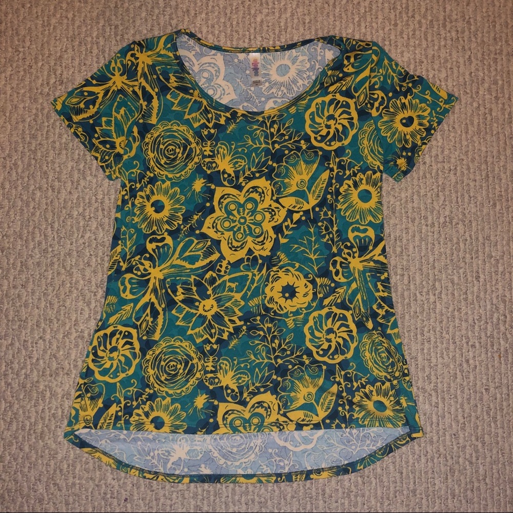 Lularoe top